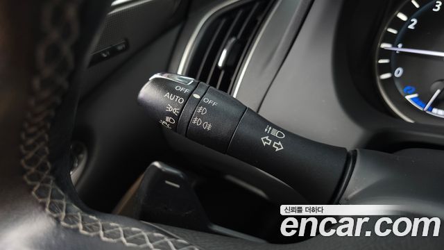 Infiniti Q50 2018 — photo 28