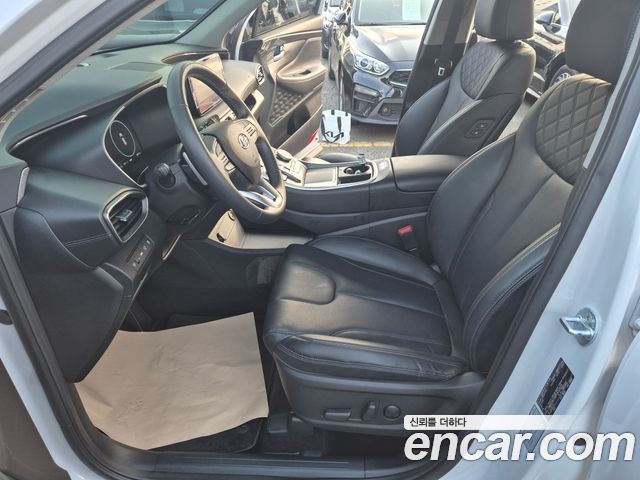 Hyundai Santafe 2023 — photo 13