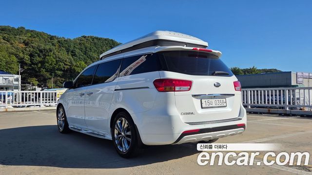 Kia Canival 2017 — photo 7