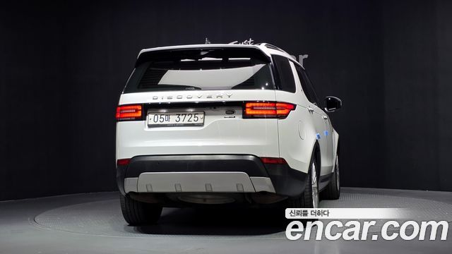 Land Rover Discovery 2017 — photo 4
