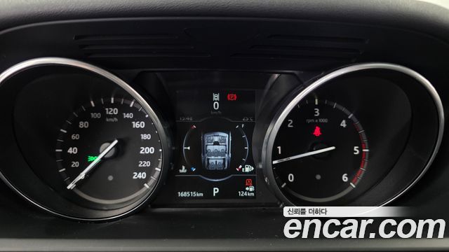 Land Rover Discovery 2017 — photo 8