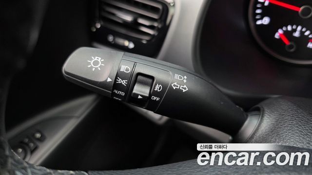 Kia Stonic 2019 — photo 25