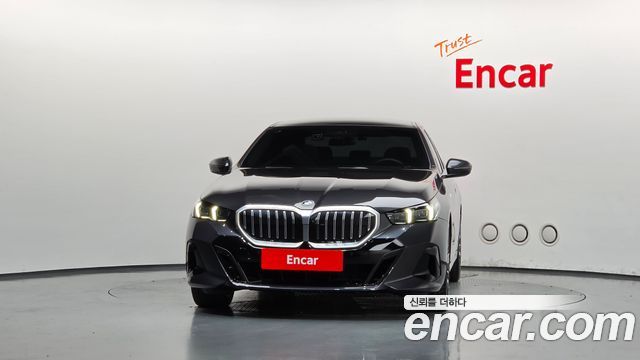 BMW 5-Series 2024 — photo 3