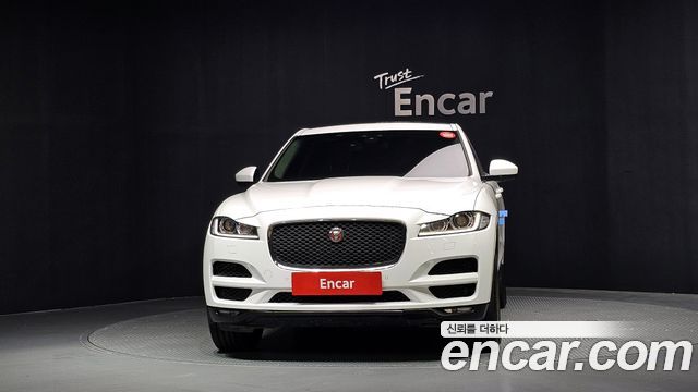 Jaguar F-PACE 2018 — photo 3