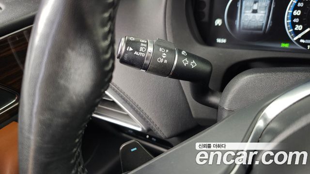 Jaguar F-PACE 2018 — photo 31