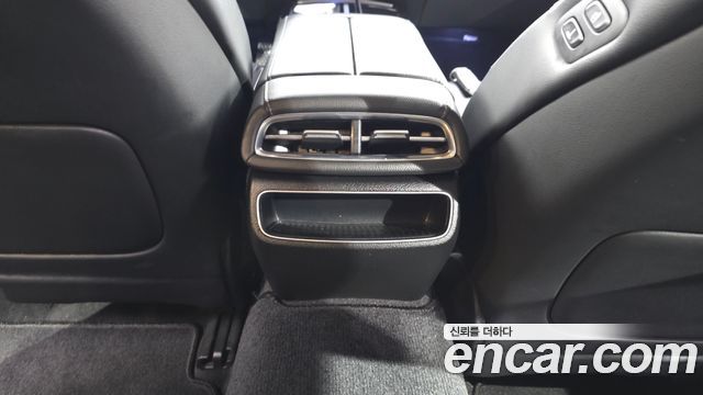 Genesis G80 2021 — photo 30