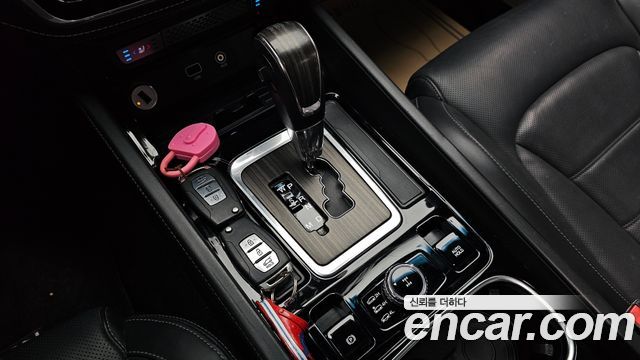 KG Mobility Rexton 2018 — photo 12