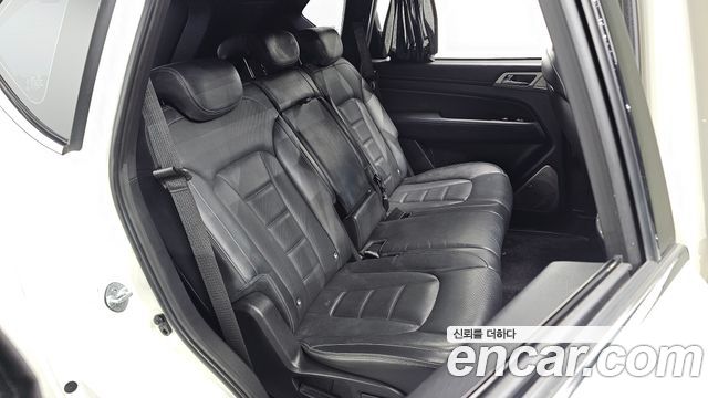 KG Mobility Rexton 2018 — photo 17