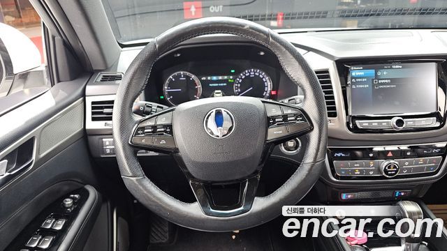 KG Mobility Rexton 2018 — photo 19