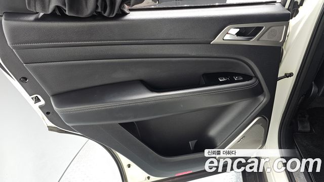 KG Mobility Rexton 2018 — photo 15