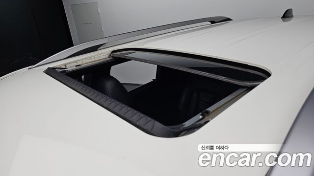 KG Mobility Rexton 2018 — photo 32
