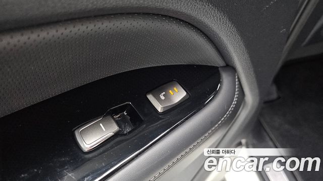 KG Mobility Rexton 2018 — photo 34