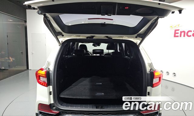 KG Mobility Rexton 2018 — photo 36