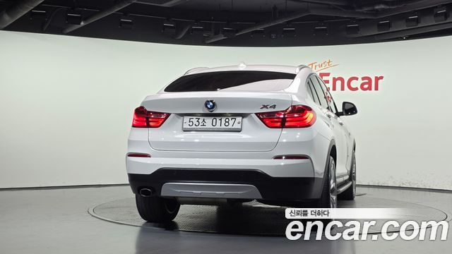 BMW X4 2016 — photo 4
