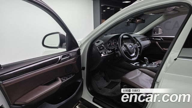 BMW X4 2016 — photo 10