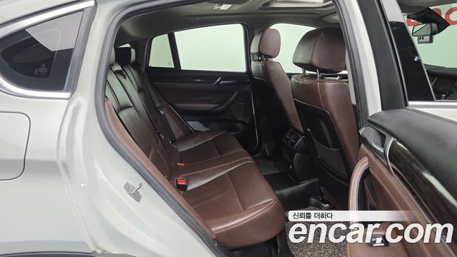 BMW X4 2016 — photo 12