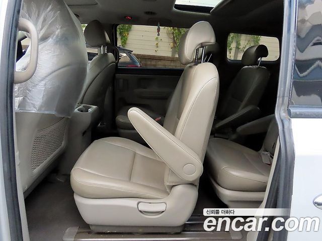 Kia Canival 2016 — photo 6
