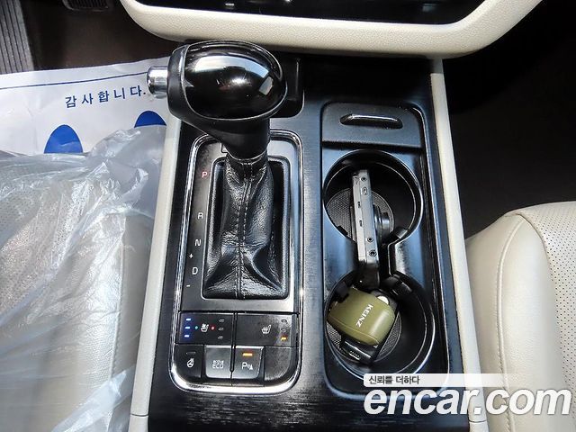 Kia Canival 2016 — photo 11