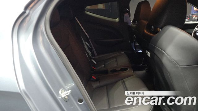 Hyundai Veloster 2019 — photo 17