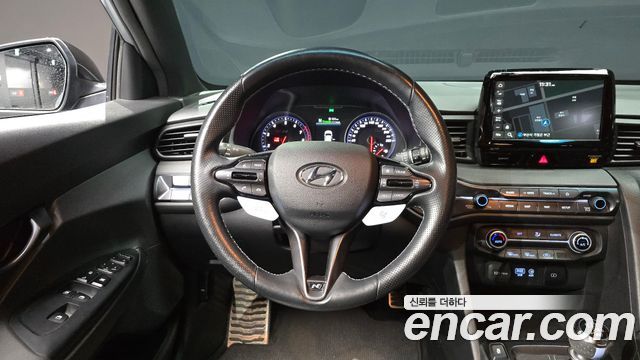 Hyundai Veloster 2019 — photo 19