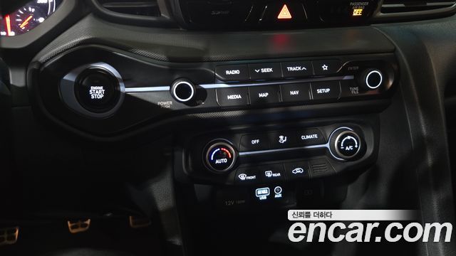 Hyundai Veloster 2019 — photo 24