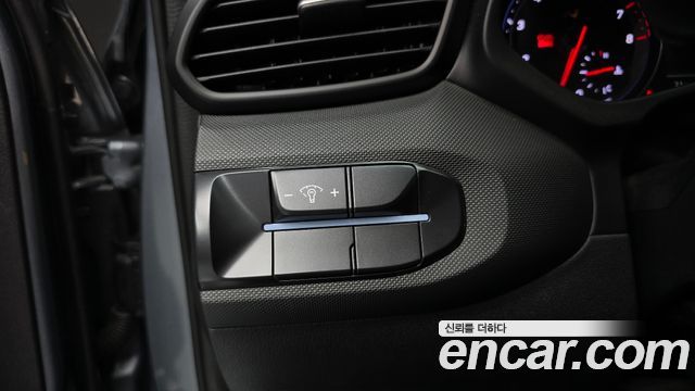 Hyundai Veloster 2019 — photo 26