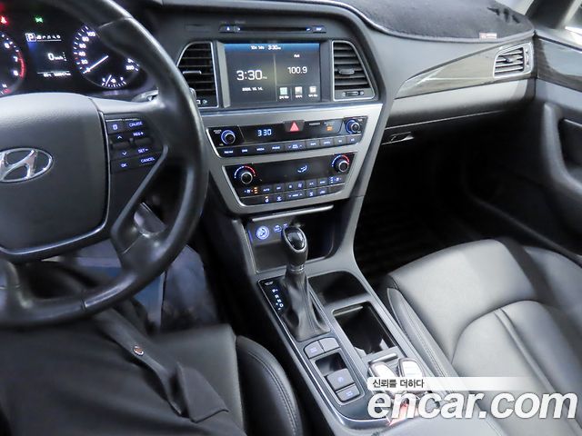 Hyundai Sonata 2017 — photo 11