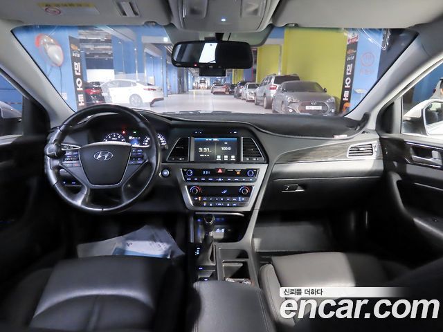 Hyundai Sonata 2017 — photo 19