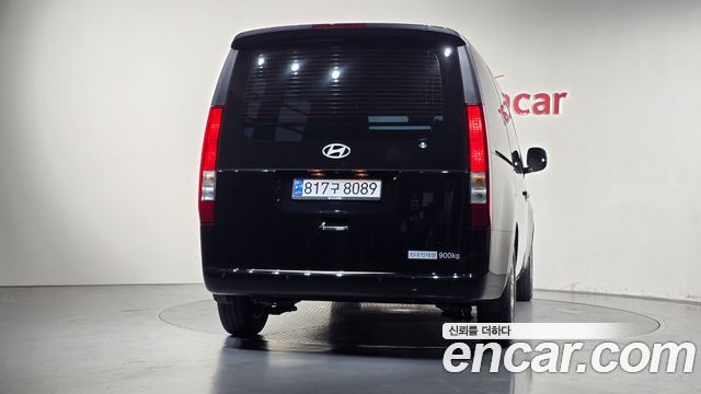 Hyundai Staria 2025 — photo 4