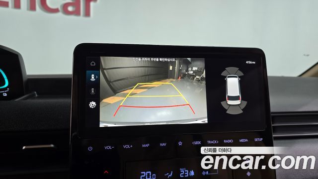 Hyundai Staria 2025 — photo 20