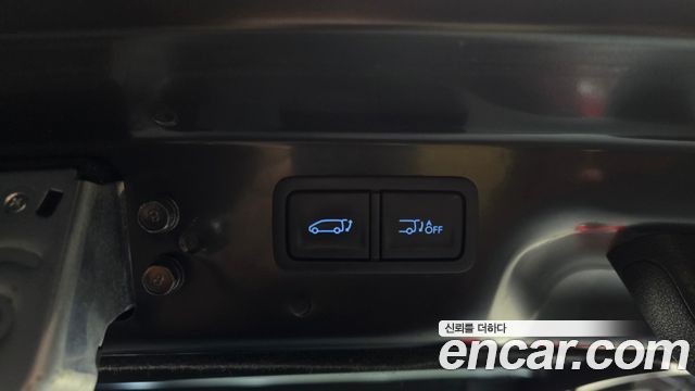 Hyundai Staria 2025 — photo 24