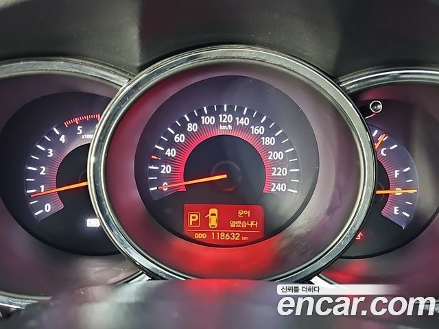 Kia Sorento 2010 — photo 7