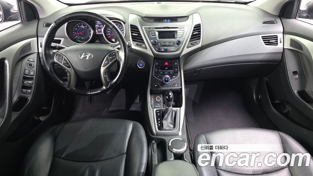 Hyundai AVANTE 2014 — photo 10