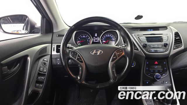 Hyundai AVANTE 2014 — photo 18