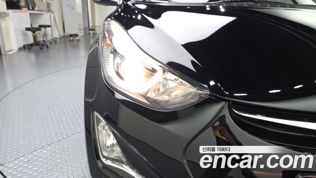 Hyundai AVANTE 2014 — photo 8