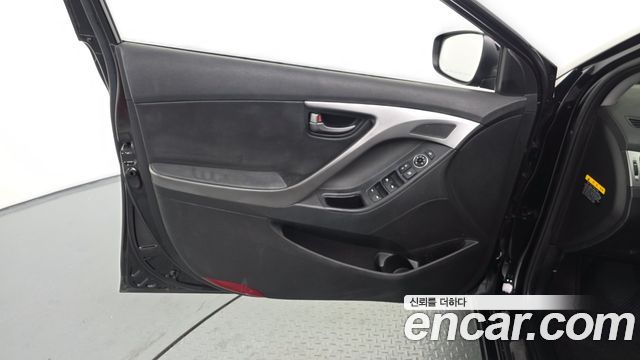 Hyundai AVANTE 2014 — photo 14