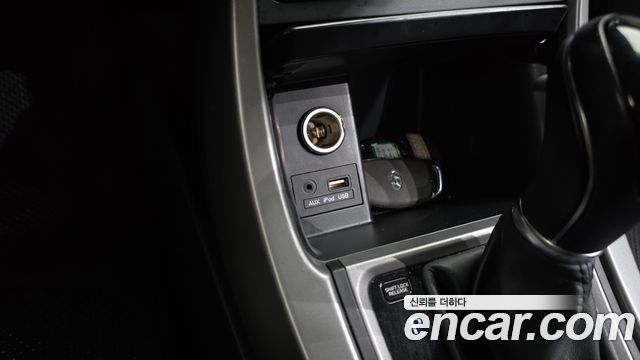 Hyundai AVANTE 2014 — photo 27