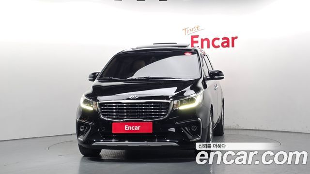 Kia Canival 2019 — photo 3