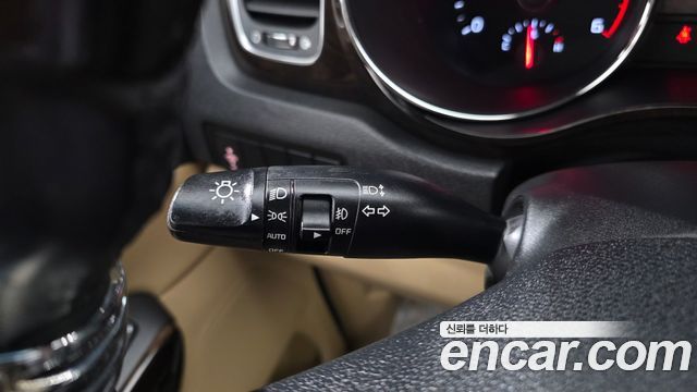 Kia Canival 2019 — photo 34