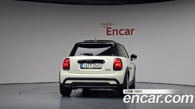 Mini Cooper 2022 — photo 4