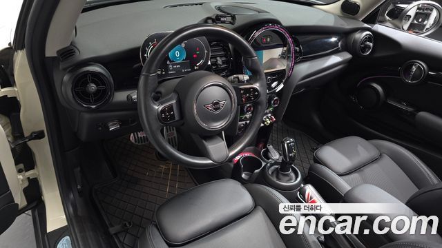 Mini Cooper 2022 — photo 10