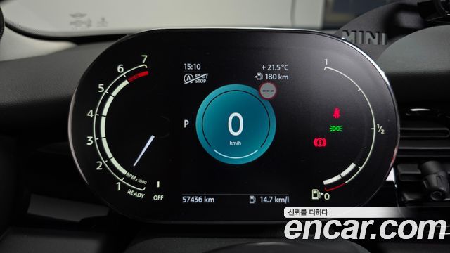 Mini Cooper 2022 — photo 11