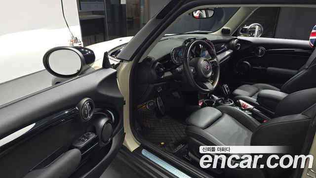 Mini Cooper 2022 — photo 13