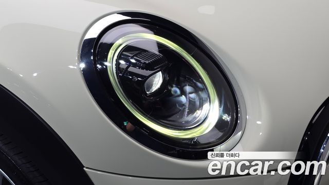 Mini Cooper 2022 — photo 8