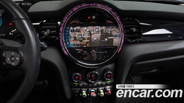 Mini Cooper 2022 — photo 27