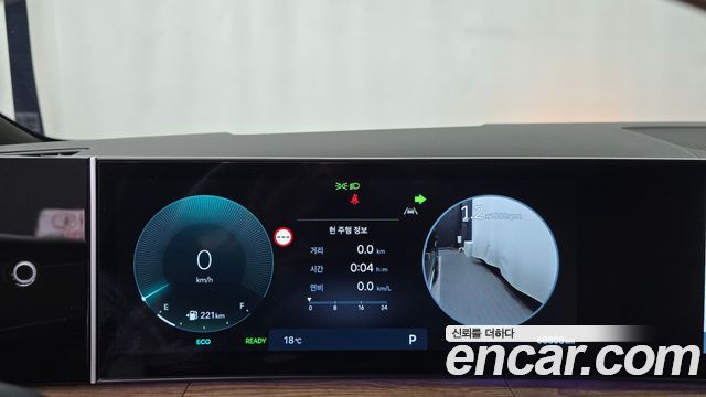Hyundai Santafe 2025 — photo 11