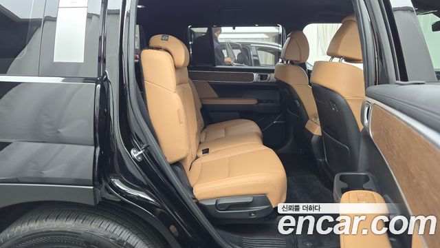 Hyundai Santafe 2025 — photo 17