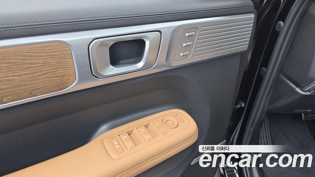 Hyundai Santafe 2025 — photo 28