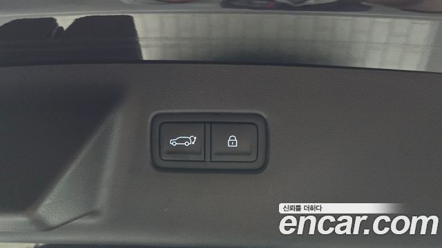 Hyundai Santafe 2025 — photo 33