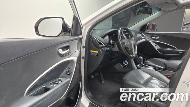 Hyundai Santafe 2016 — photo 13